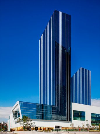 Banco Real Santander Headquarters, JK Iguatemi Mall + WTorre Plaza